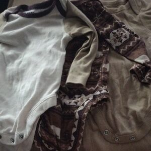 Baby Onesie Set – Neutral Tones, Long Sleeve, Size 0-3 Months